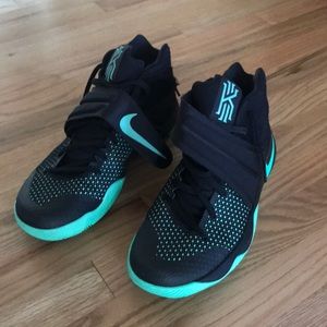 Kyrie 2 Irving Nike Basketball Shoe